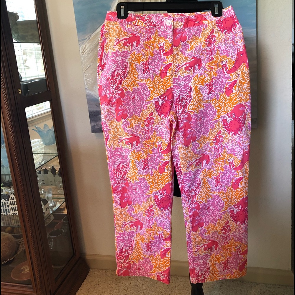 Lilly Pulitzer size 6 Capris